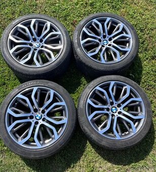 Disky a pneumatiky R20