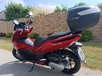 Predám skúter Honda PCX 150