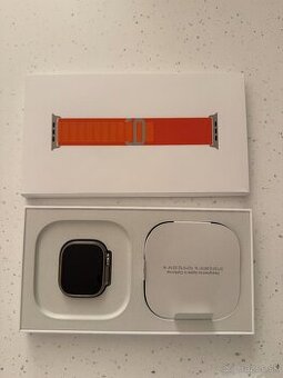 Apple Watch Ultra GPS + Cellular, 49mm Titanium Case with Or
