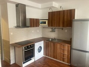 prenájom 1-izbový byt Skalica 390€