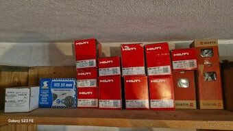 Skrutky hilti, natĺkacie kovové klince