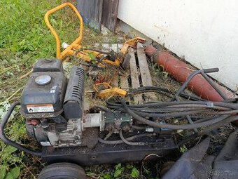 Hydraulická jednotka