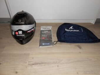 Predam krasnu novu karbonovu moto prilbu znacky SHARK SPARTA