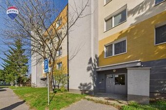 TOP PREDAJ - 3-izb. byt - SKVELÁ DISPOZÍCIA - NA REKONŠTRUKC