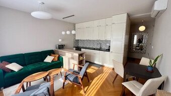 Na prenájom 3izb. byt, Ul. Dunajská ,  Staré mesto