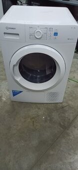Sušička Indesit