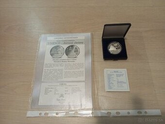 10€ Drevené chrámy