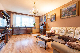 NA PREDAJ 4 IZBOVÝ BYT (79m2 + LOGGIA) S VÝNIMOČNÝM DIZAJNOM