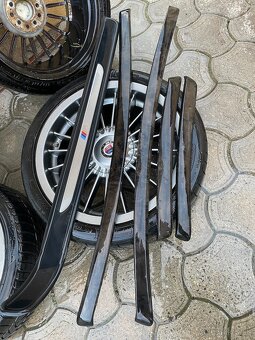 Náhradné diely BMW e90 e91 E92 e93 PDC dekor lišta RJ IBS