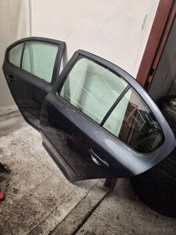 Predám zadné dvere na Škoda Octavia II 2 sedan - 9153 -