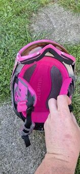 Lyžiarska decká prilba