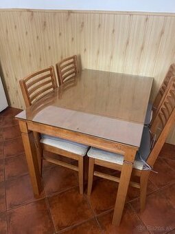 Predam stôl, stolicky
