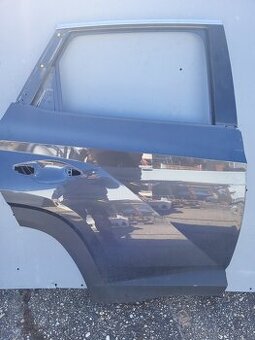 Hyundai tucson nx4 dvere zadne prave