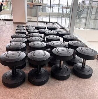 Predám polyuretánové jednoručky TECHNOGYM