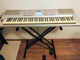 Keyboard Yamaha DGX-205