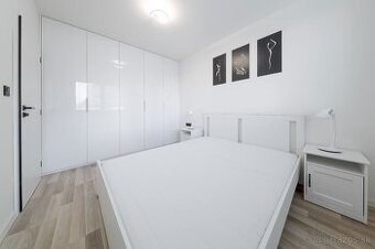 Zariadený 2i byt na prenájom pri Auparku • Krivá • Juh
