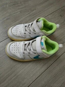 Nike tenisky 27