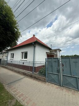 Predám starší rodinný dom