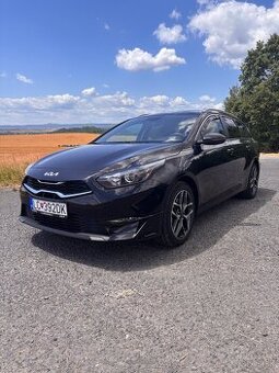 Kia Ceed SW 1.5 T-GDi M6 Gold - 1