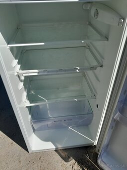 Predám chladničku s mrazakom