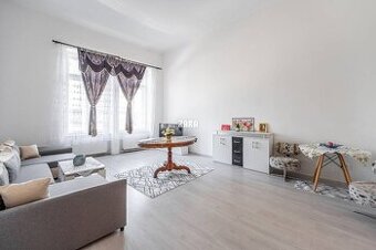 Štúrová - centrum mesta Košice. 3 izbový byt na prenájom
