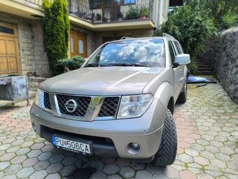 Nissan Pathfinder 2,5 R51