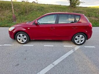 KIA CEED, 1,6 benzin, 148tis, 92,7kw, rok 2009