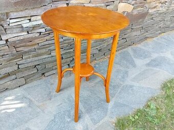 Thonet stolik