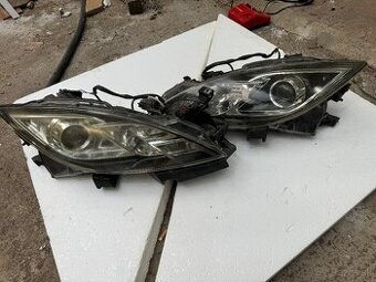 Predne svetla mazda 6