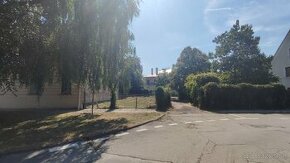 Piešťany - Exkluzívny stavebný pozemok v parku - 1