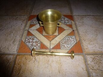 Starožitný mažiar