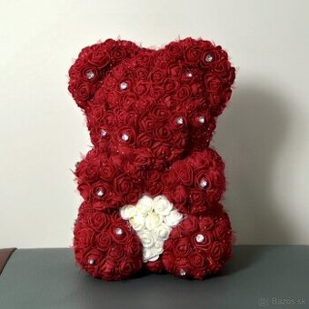 Macko z ruží - Rose Bear