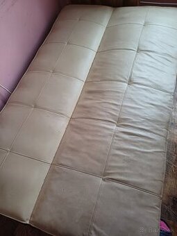 Predám rozkladaci gauč.