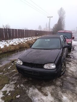 Golf 4