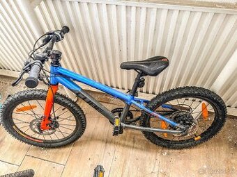 Detský bicykel CUBE Acid 200 Disc Action Team (2023) – TOP s