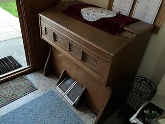 PETROF harmónium/organ do kostola na predaj
