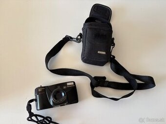 Olympus Superzoom 800 – Vintage 35mm Fotoaparát s Bleskom a