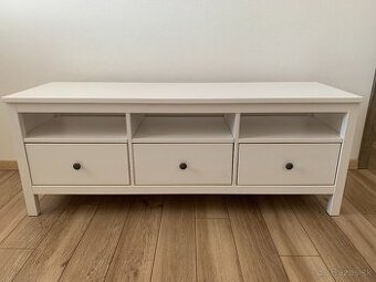 TV stolik HEMNES IKEA