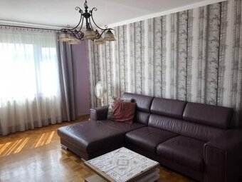 Na prenájom zariadený 3-izbový byt na sídl. Bauring LR-1512