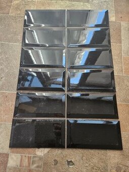 Dizajnový čierny obklad 20x10 cm – 1,2 m²