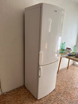 Chladnička s mraznučkou Whirpool