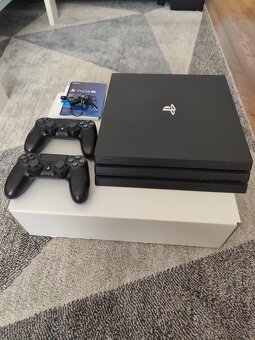 PS4 Pro 1 TB + Hry