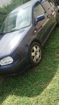 Golf 4 1.6 benzín bez STK - 1