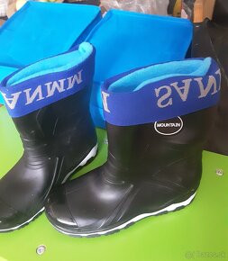 Predaj  športovej obuvi č.15,34 a čižiem  č.33