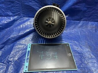 MOTORCEK KURENIA TOYOTA RAV 4