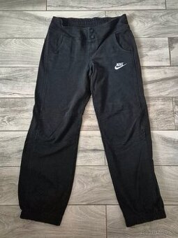 Športové nohavice Nike