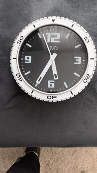 Nástenné okrúhle hodiny