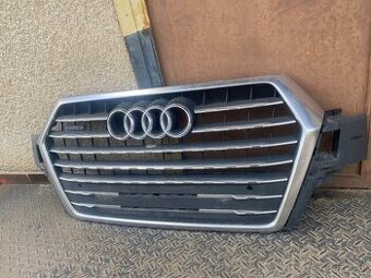 Audi Q7 4M predna maska - 1