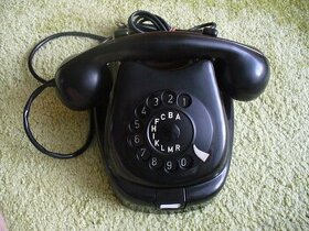 retro telefón