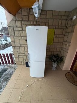 Chladnička Whirlpool